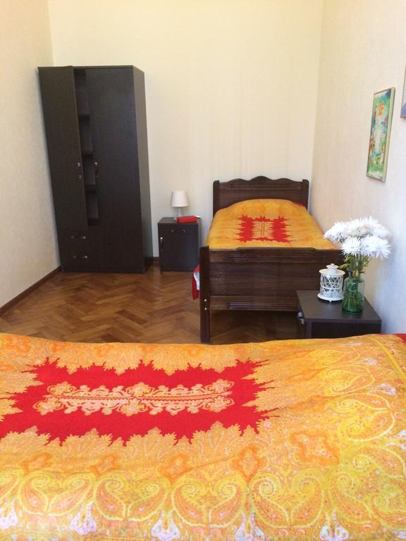 Apartment On Tabidze 3/5 Tbilisi Room photo